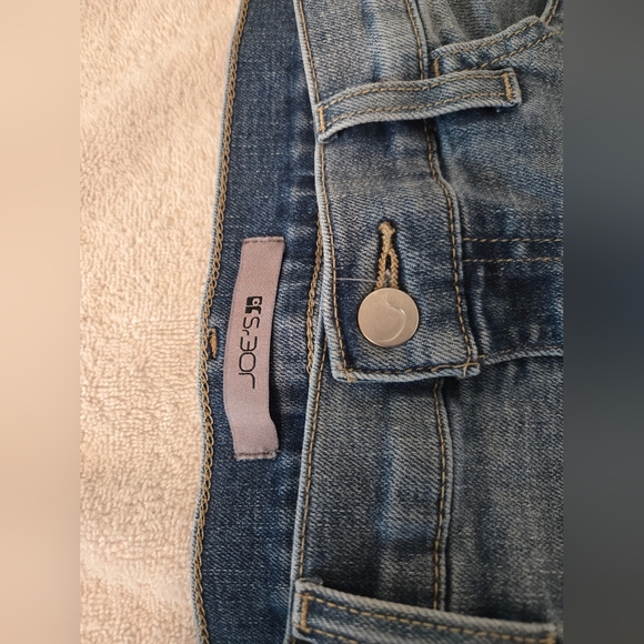 Joe’s Jeans High Rise Sunflower - Picture 2 of 8